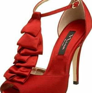 *Recent Price Drop* Nina Women's Elga Platform Peep-Toe